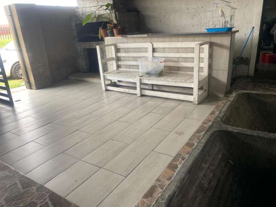 6 Bedroom Property for Sale in Zamdela Free State